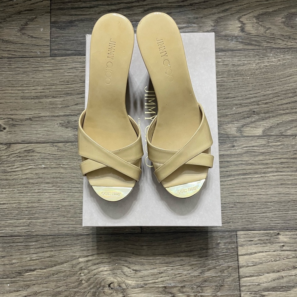 EUC Jimmy Choo Pandora Wedge Nude Patent